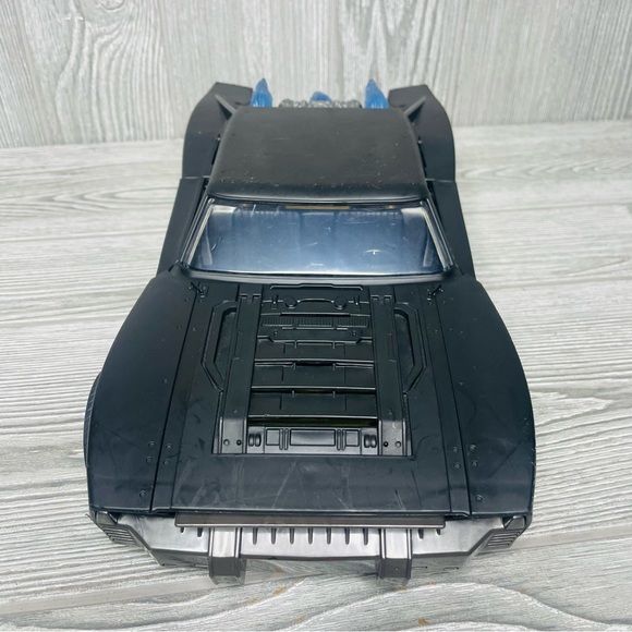 Batmobile No. 67833 Reving Lights and Sounds DC Comics 13" toy car black Batman - Picture 5 of 14